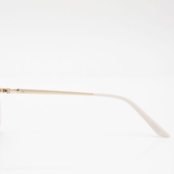 Prada Retro Cat Eye Sunglasses - Picture 4 of 5